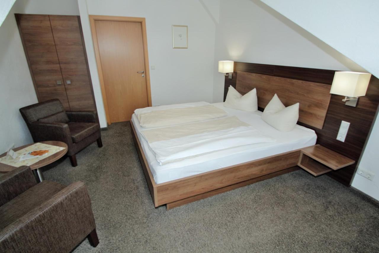Weinhotel Kienle Бурвайлер Екстериор снимка