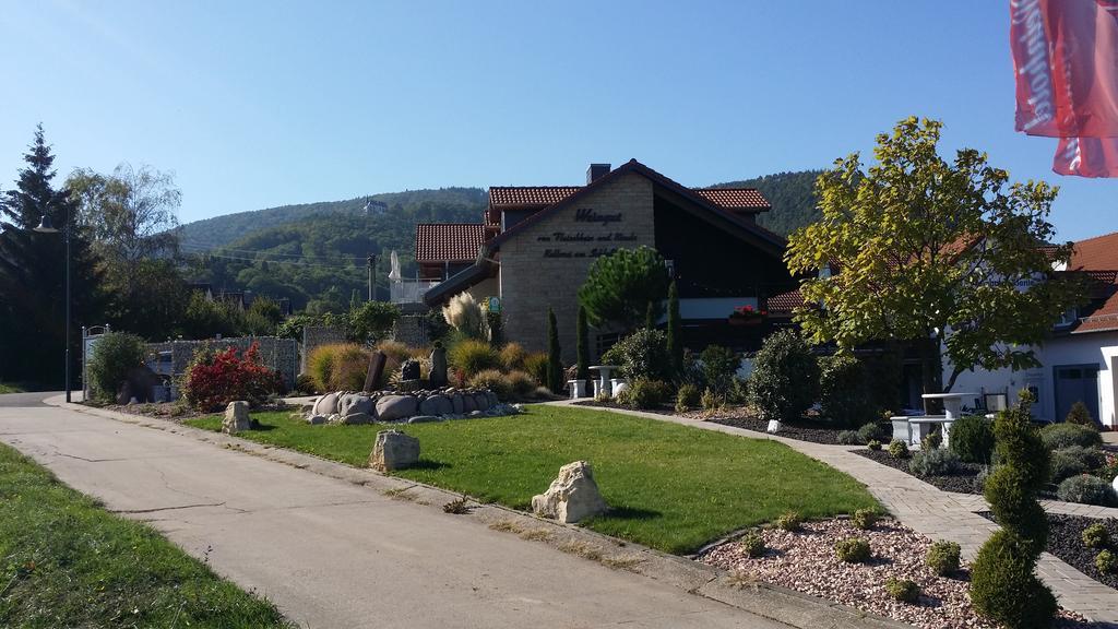 Weinhotel Kienle Бурвайлер Екстериор снимка